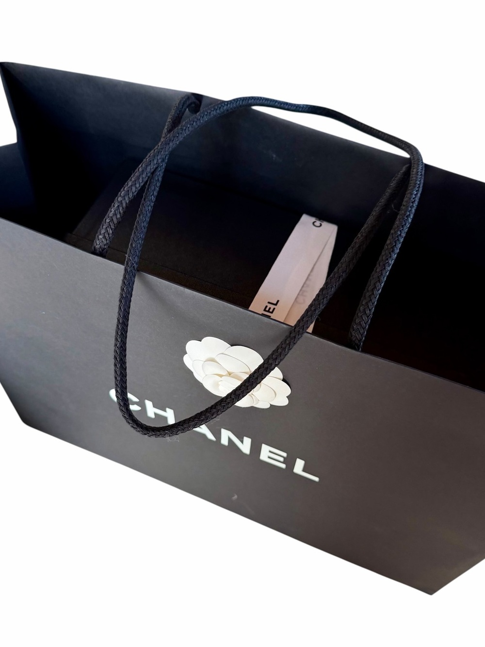 CHANEL Black and White Branded Box with Camellia Detail - Picture 2 of 14